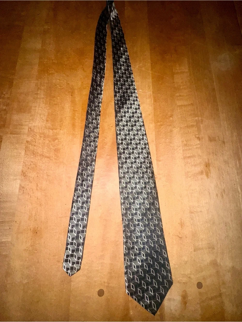 Nicole Miller men's necktie tie like new